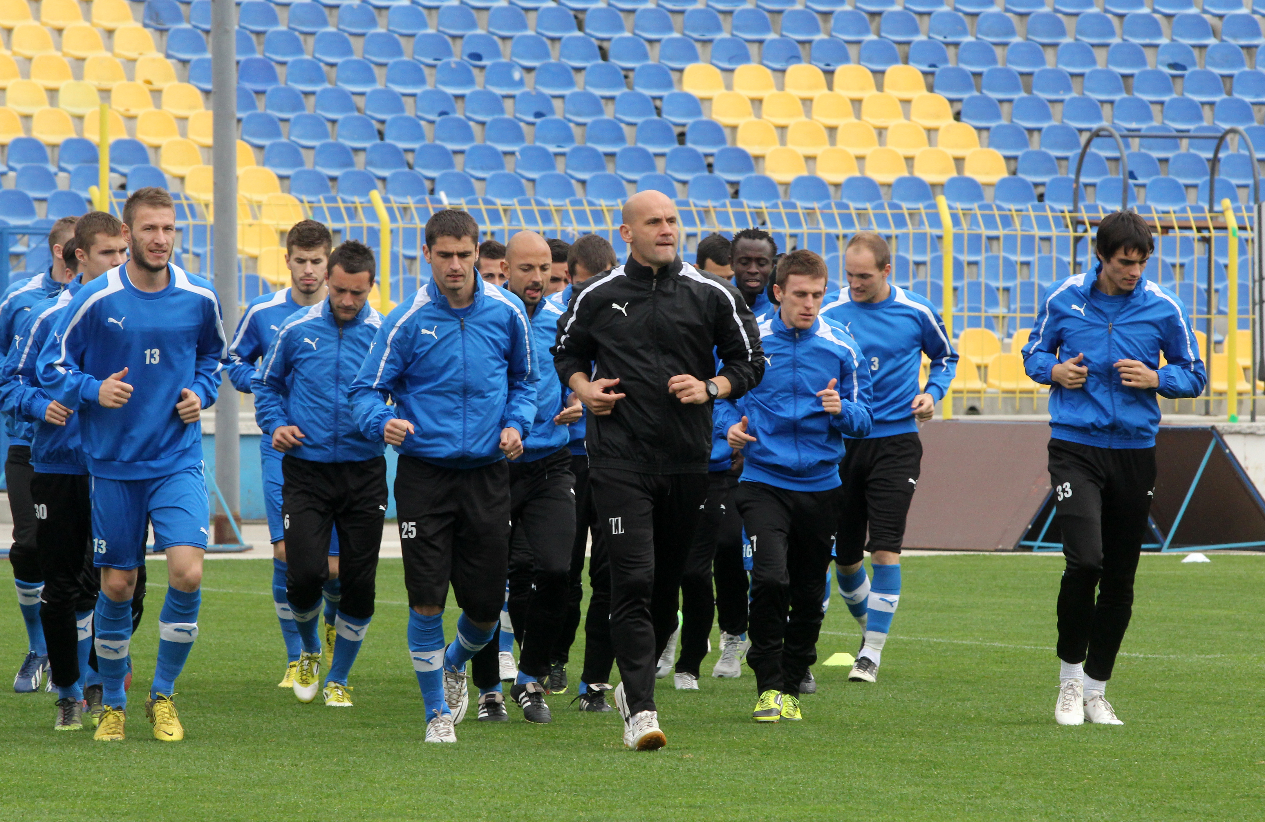 Левски