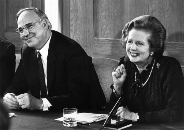 Хулмут Кол и британският премиер Маргарет Тачър през 1983 г.