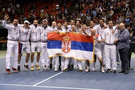 Контузен Ноле класира Сърбия на полуфинал за Купа Дейвис