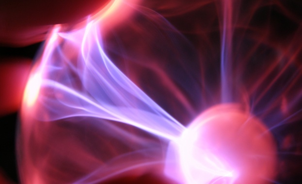 Мощна магнитна буря връхлита Земята