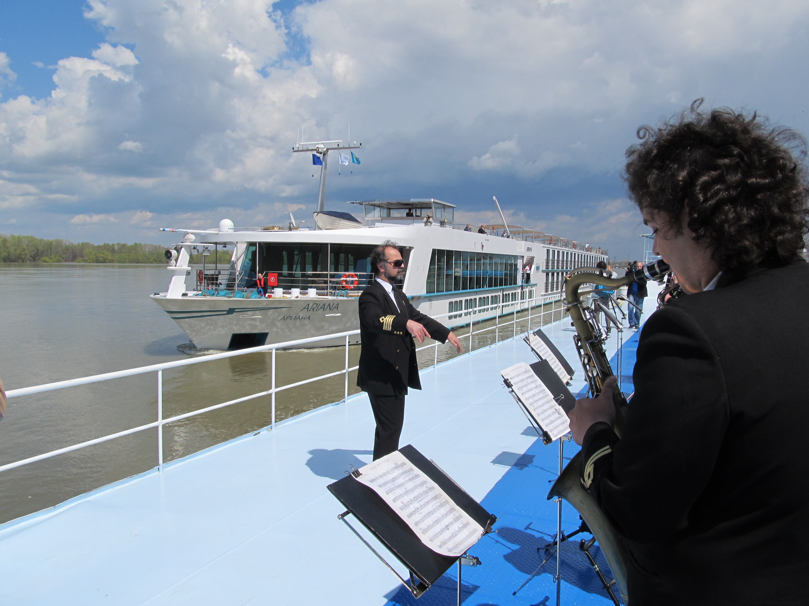 В Русе акостира корабът ”Ариана” с над 100 немски туристи на борда