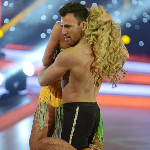 Наско Месечков към Стелла: Чакам те на дансинга