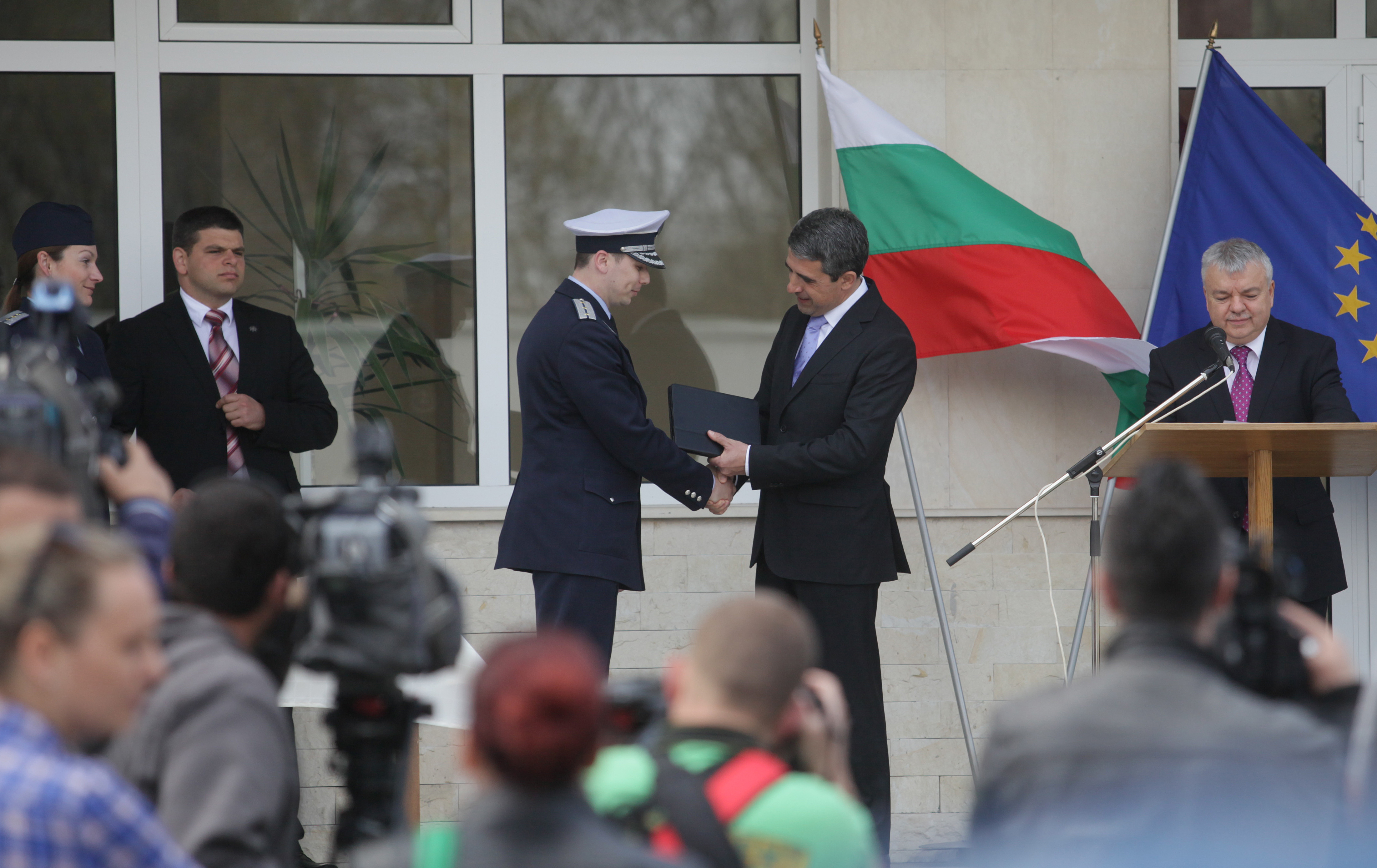 Родната полиция се оборудва с таблети