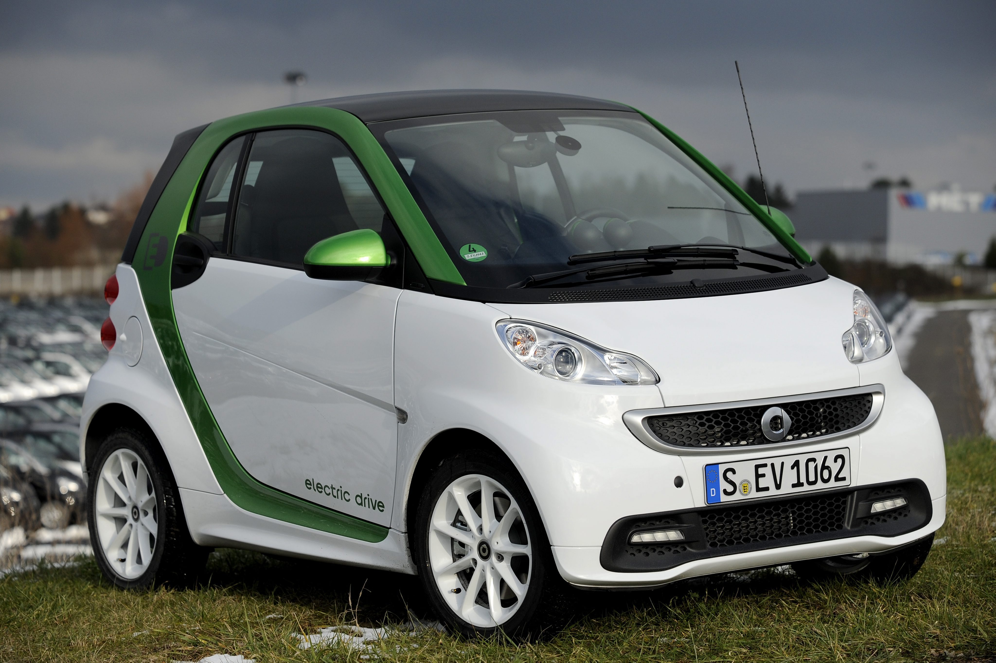 Smart е продал повечето си електромобили на частни лица