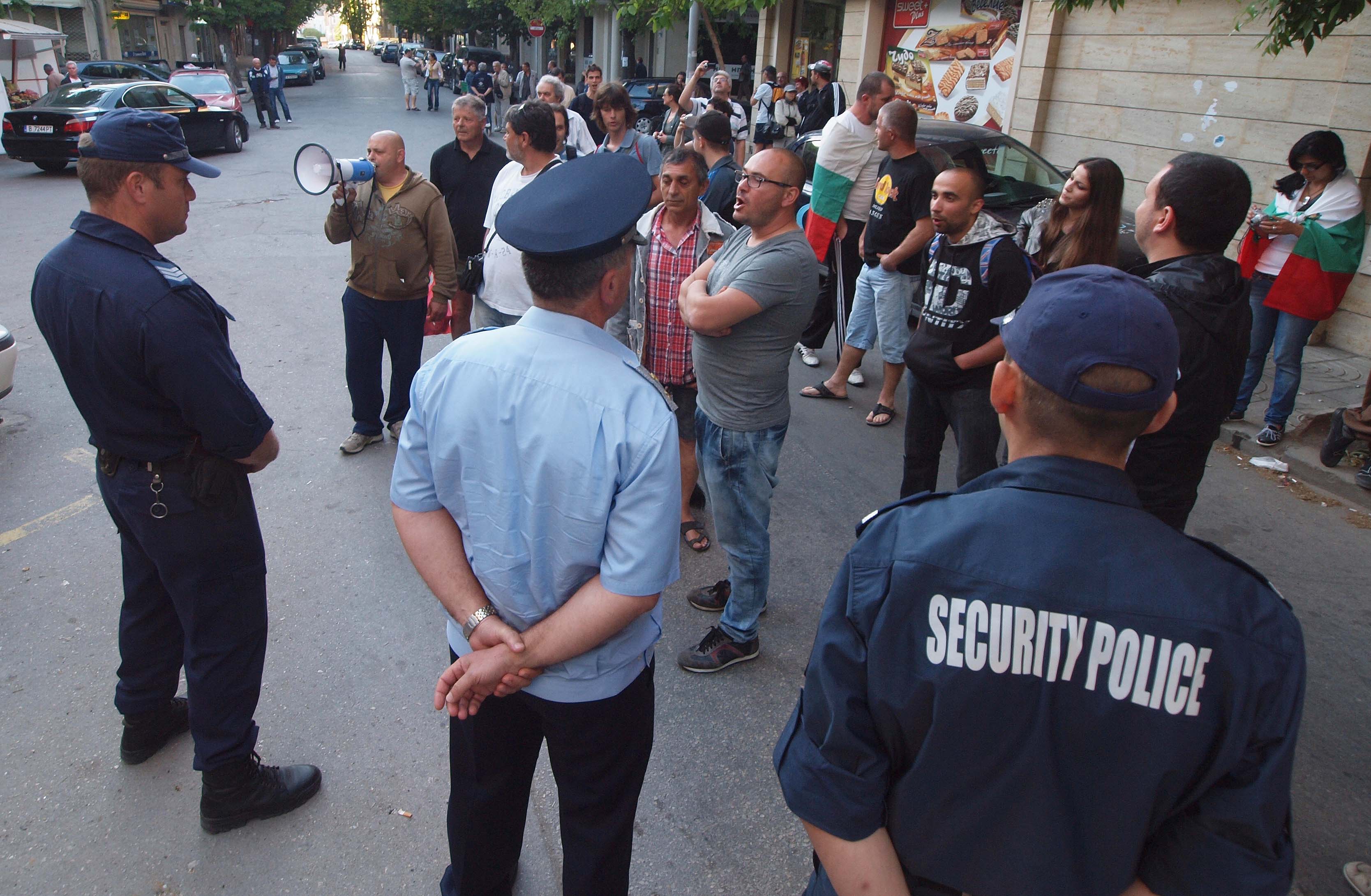 Протестът във Варна не беше многолюден
