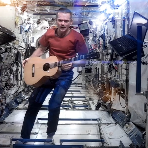 Първо музикално видео, записано в космоса