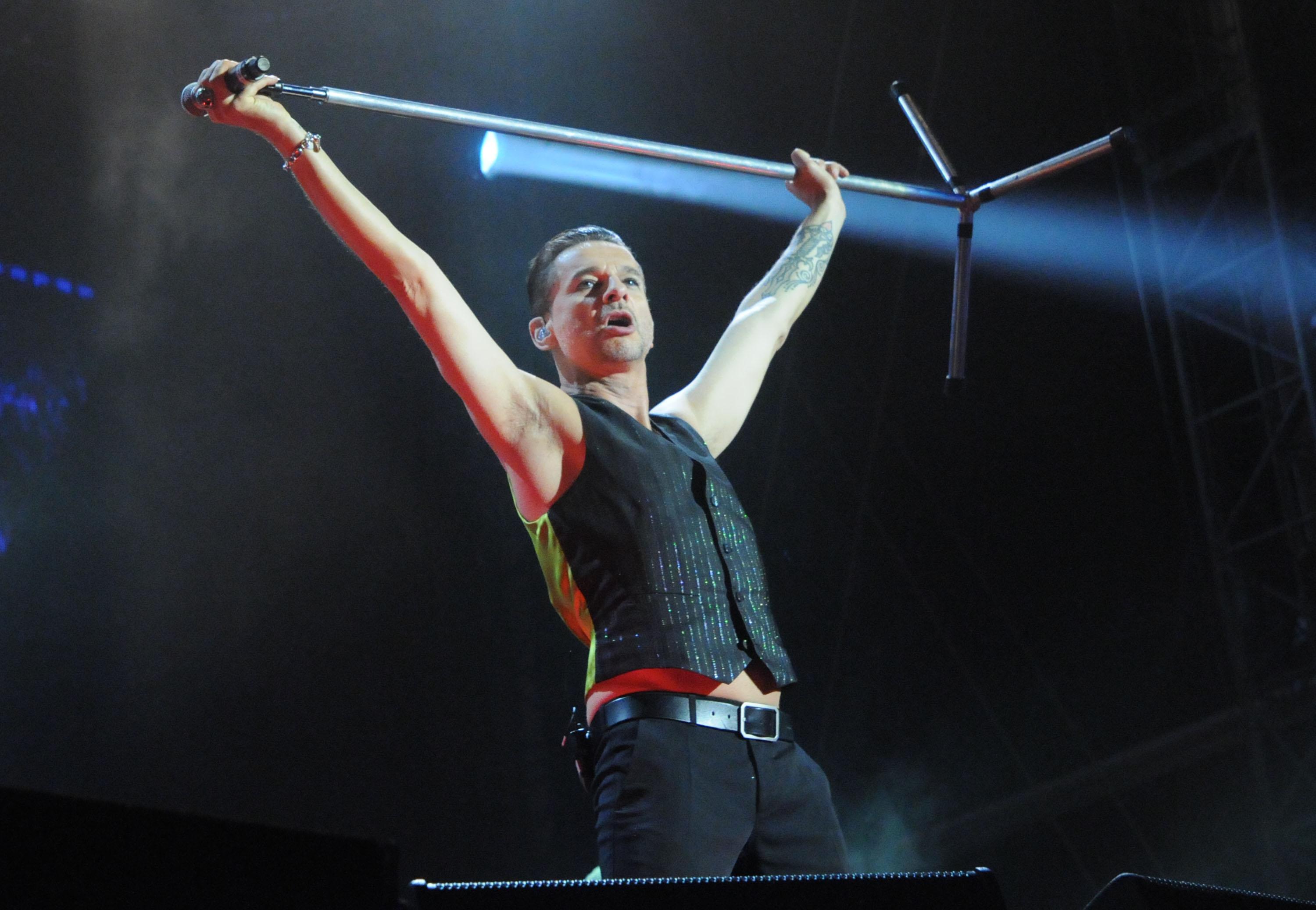 Depeche Mode свириха над 2 часа в София
