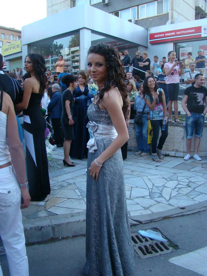 Теодора Тенева