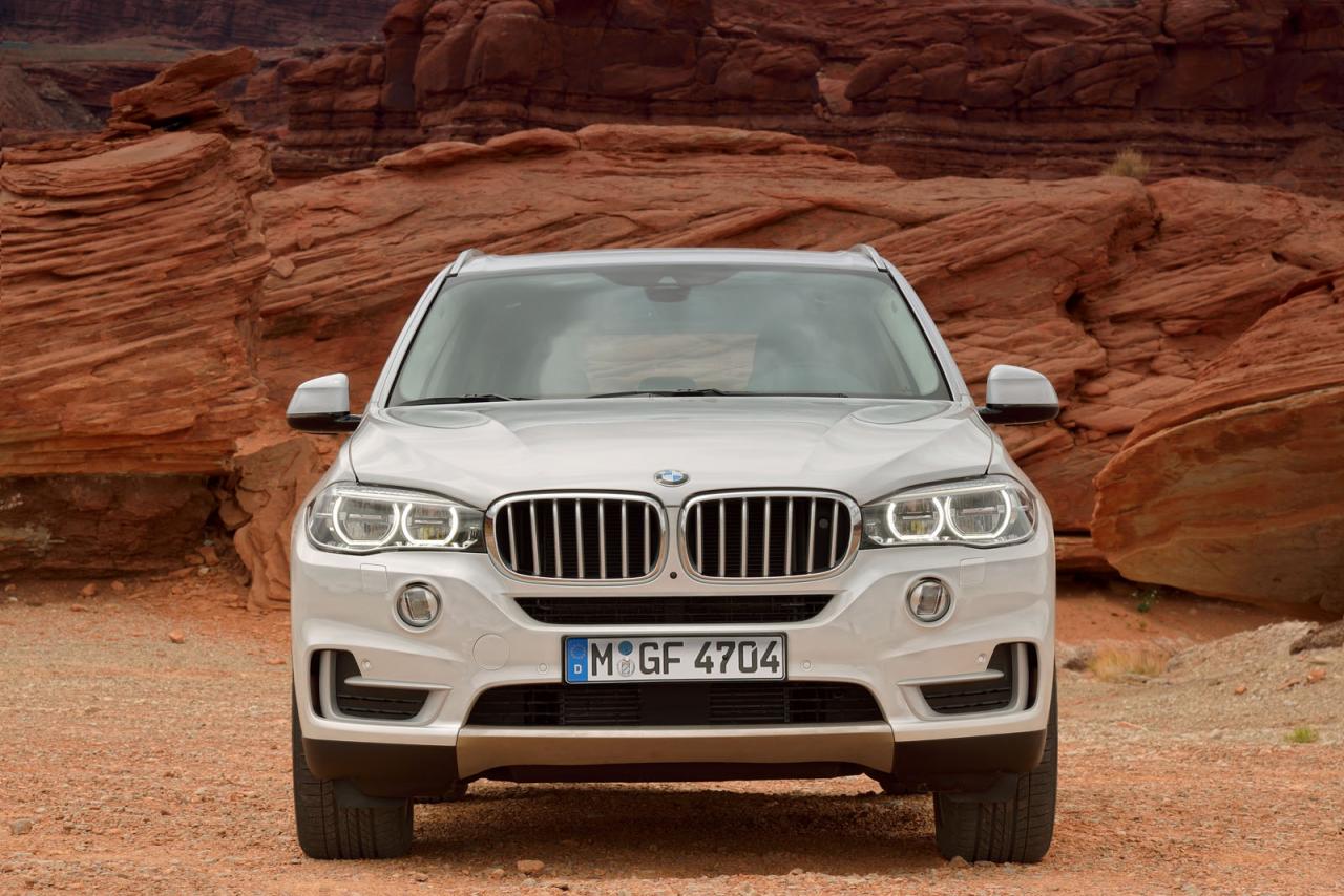BMW сравни трите поколения X5 (видео)