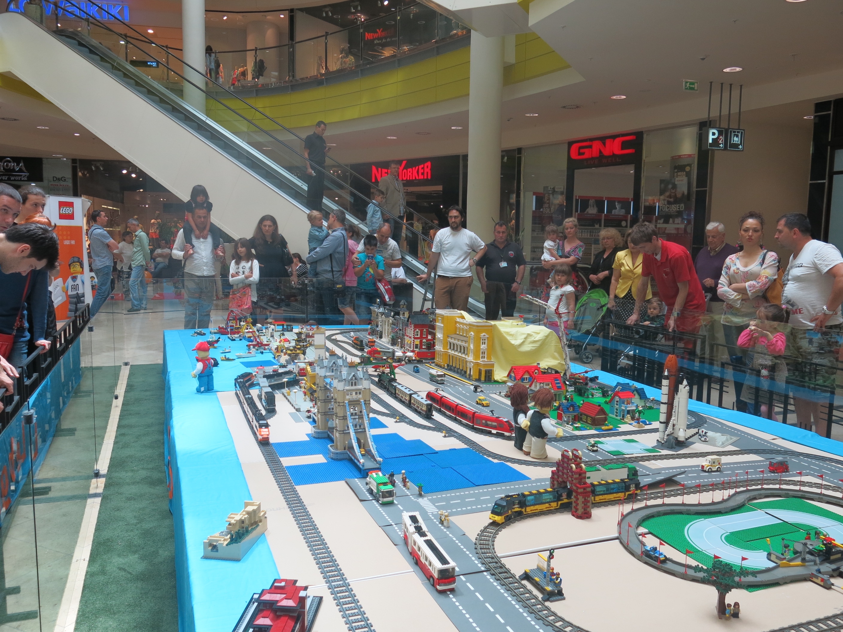 Brick Fest 2013 в Сердика Център – потопи се в света на LEGO!