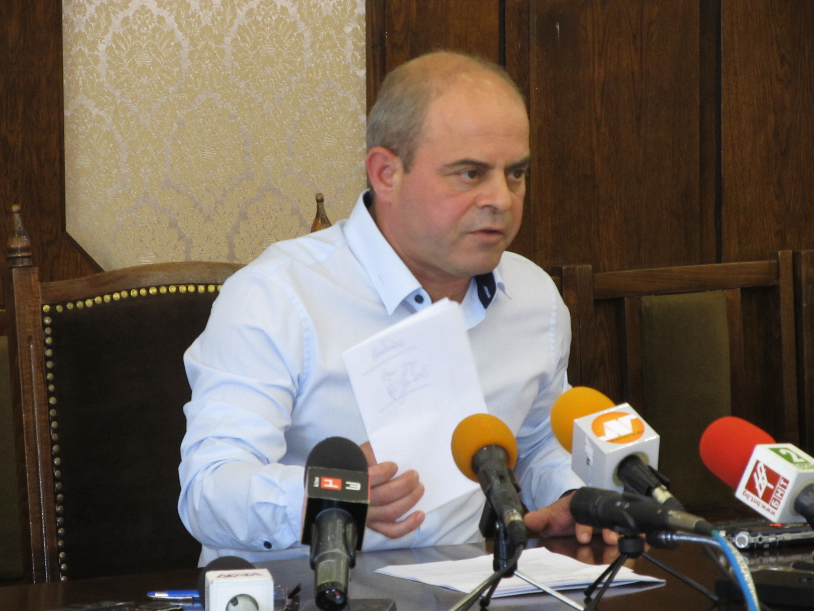 Пламен Стоилов е свикал ”дисциплинарен съвет”, на който е поискал оставката на арх. Симеон Рангелов