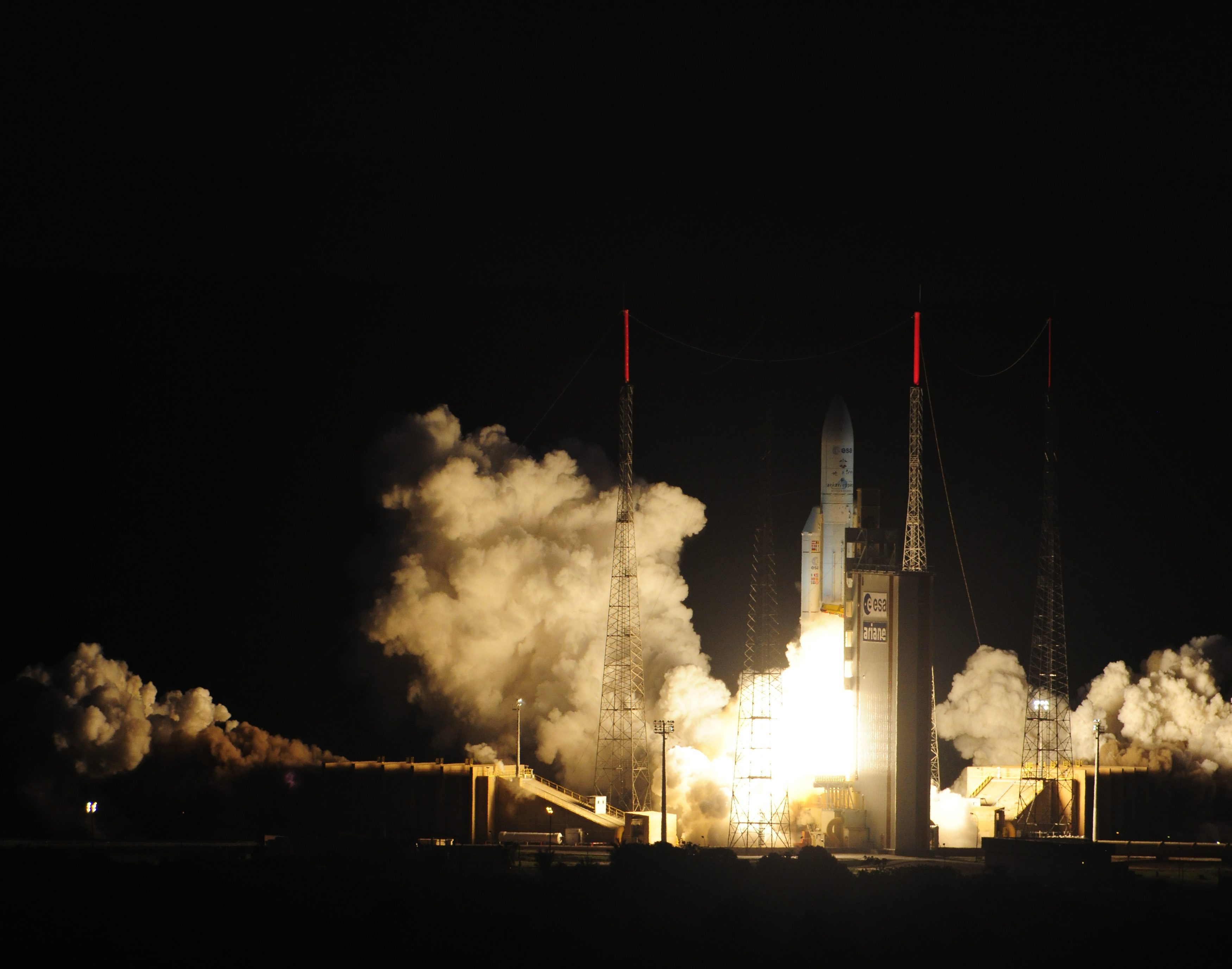 Товарният космически кораб АТВ-4 излетя към МКС