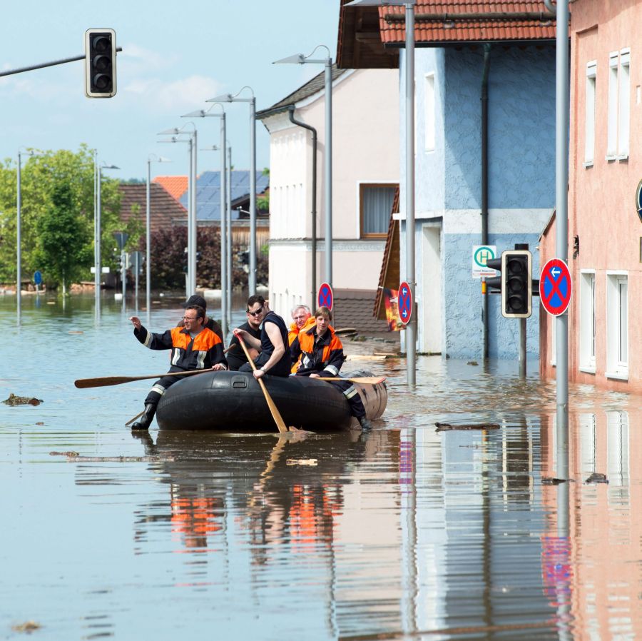 Водите на Дунав в Унгария се покачват и чупят рекорди