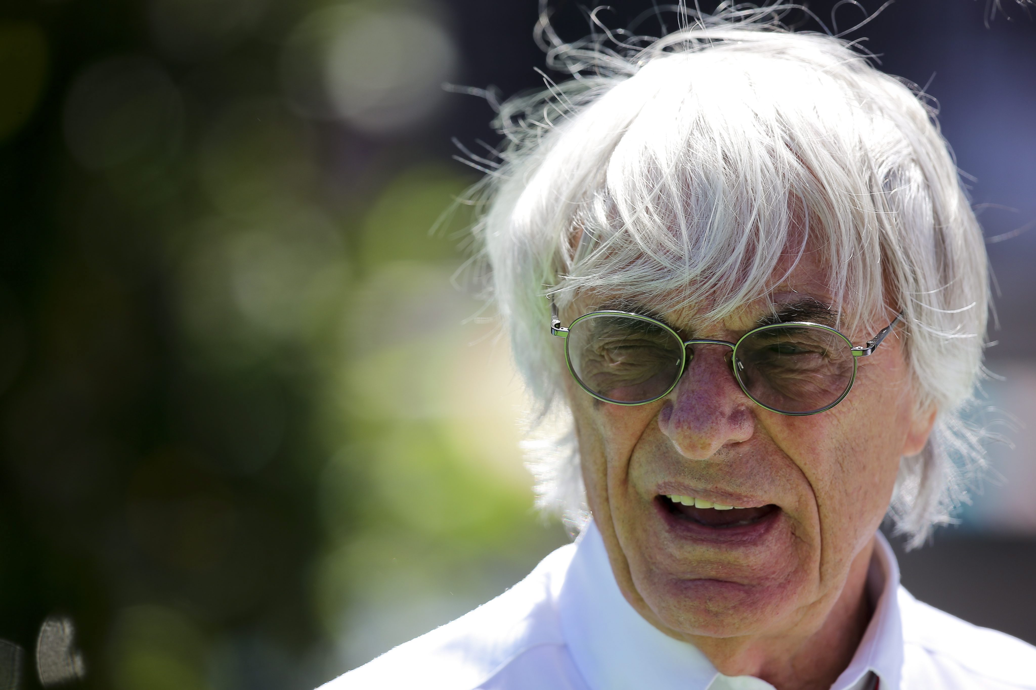 Бърни Екълстоун коментира пред медиите възможността част от отборите да закупят акции на Формула 1