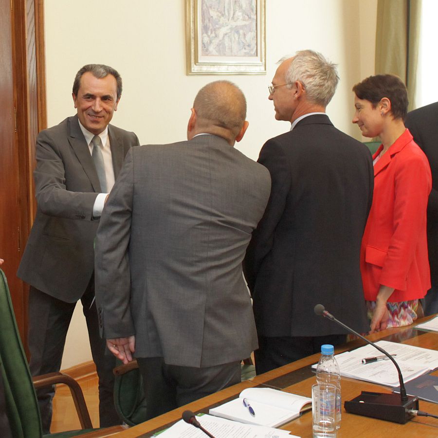 Премиерът Пламен Орешарски се срещна с работодателските организации