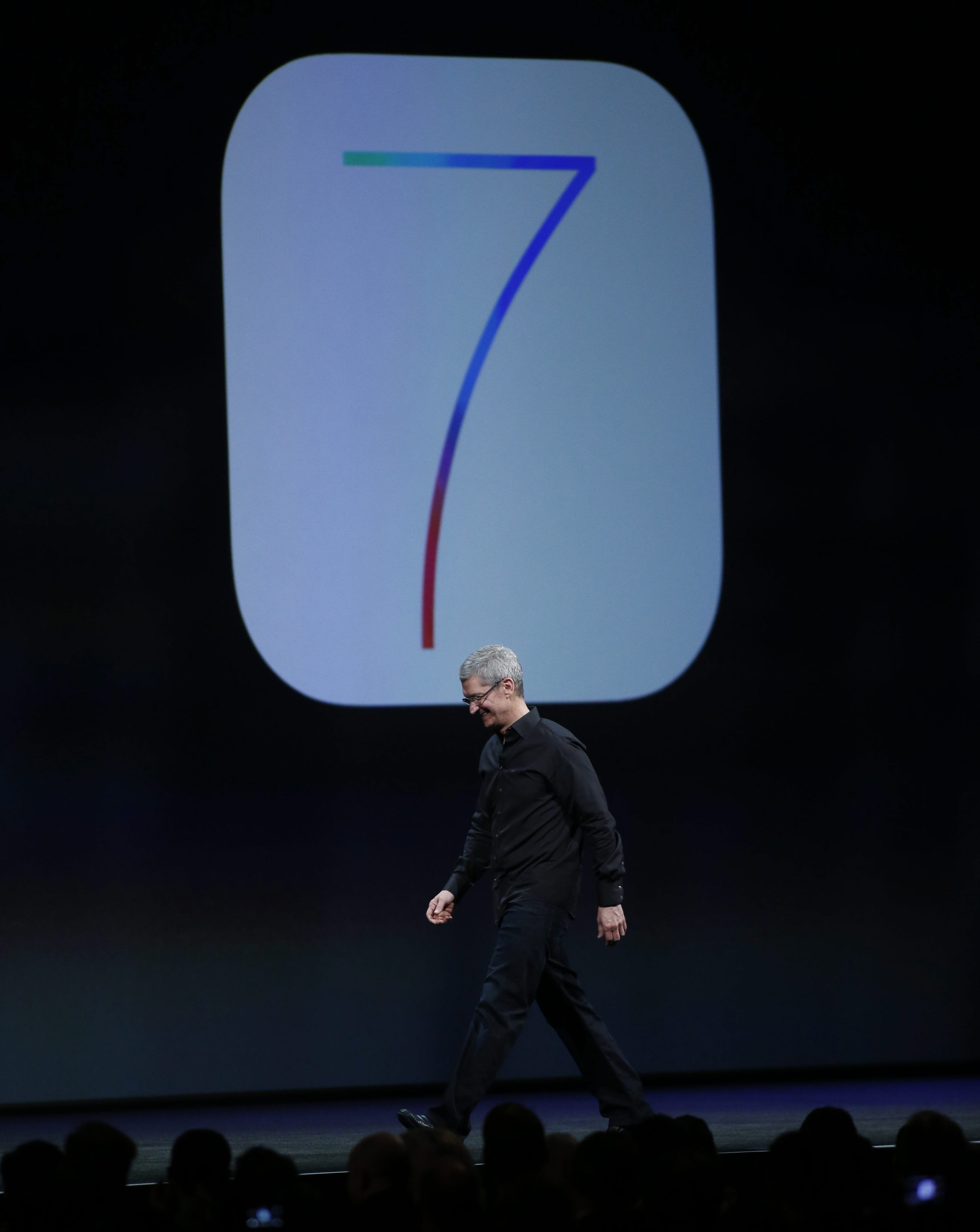 Тим Кук представя iOS 7