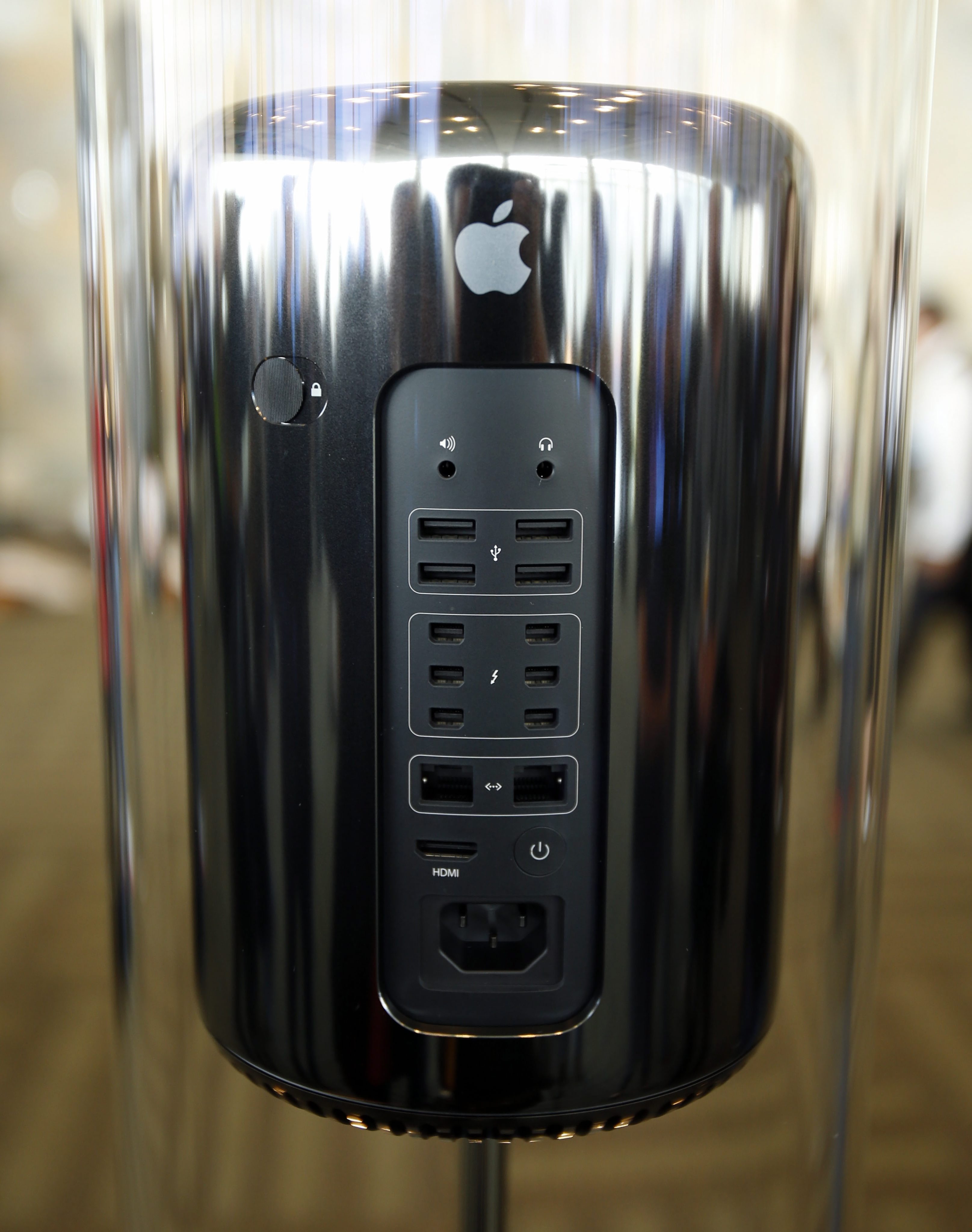Новият компютър Mac Pro