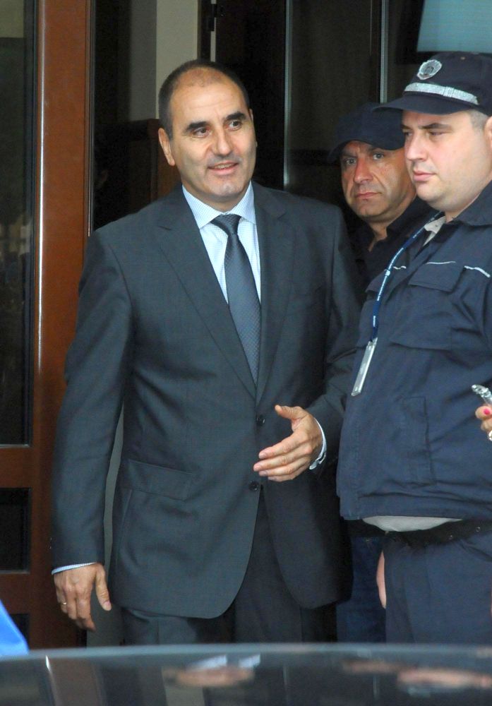 Цветан Цветанов бе разпитан от прокуратурата и обвинен