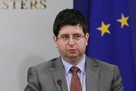 Запазват правилата за парите на държавните фирми