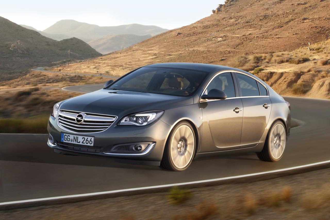 Opel разкри фейслифта на Insignia