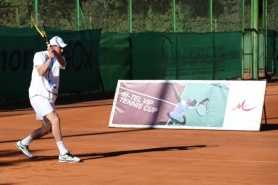 Любо Пенев и Мартин Захариев с титлата на двойки в любителски турнир по тенис