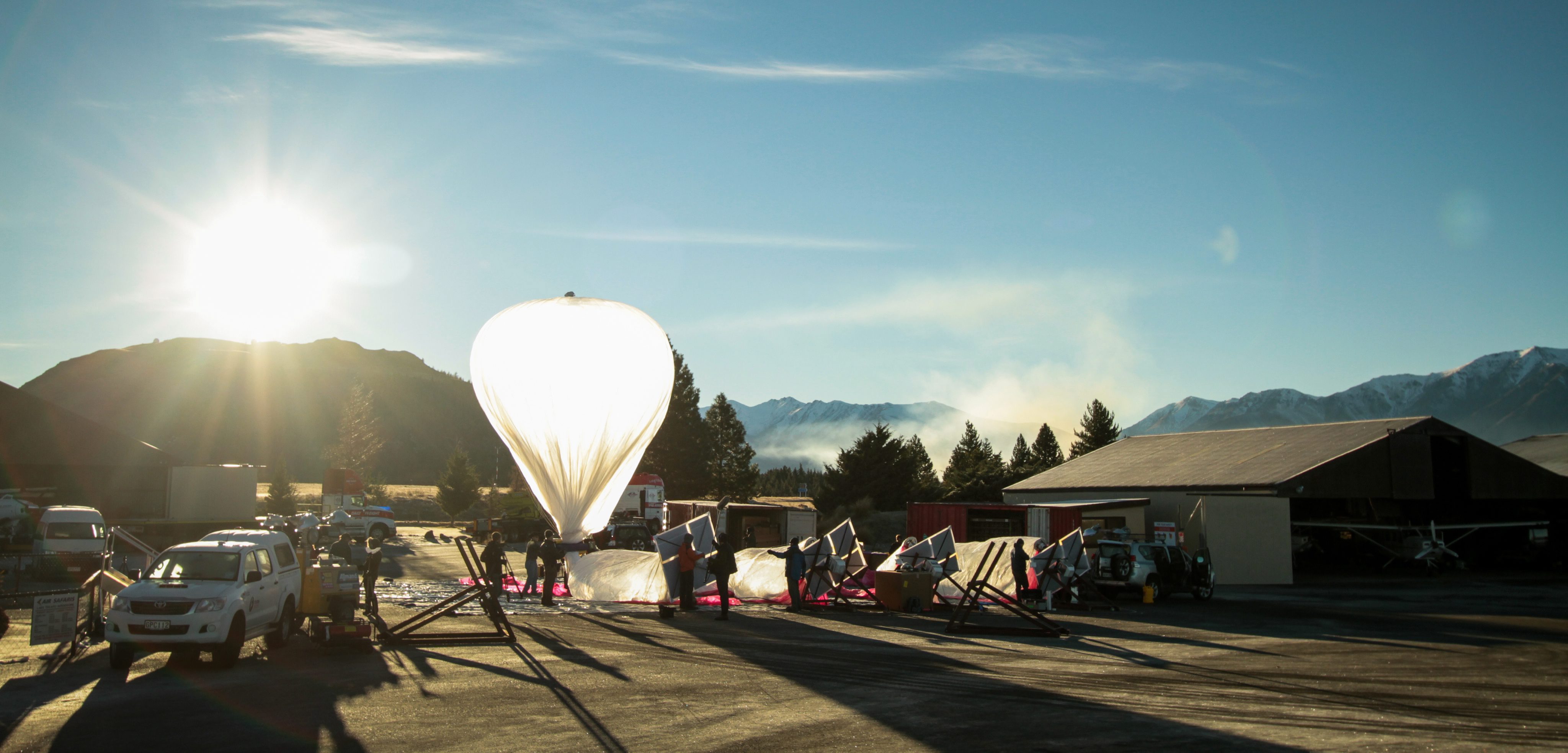 Project Loon на Google - мрежа за разпространяване на интернет, базирана на балони