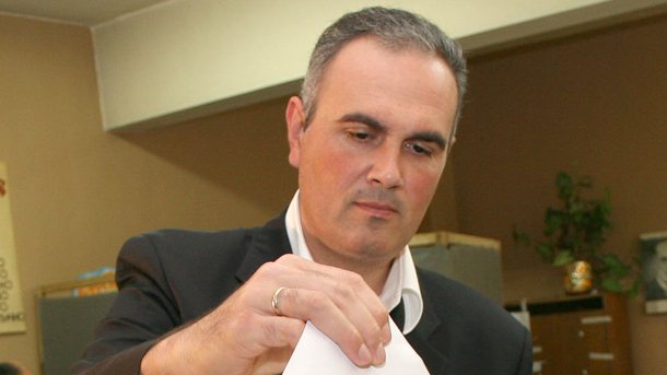 И Венцислав Каймаканов остава при Лютви Местан