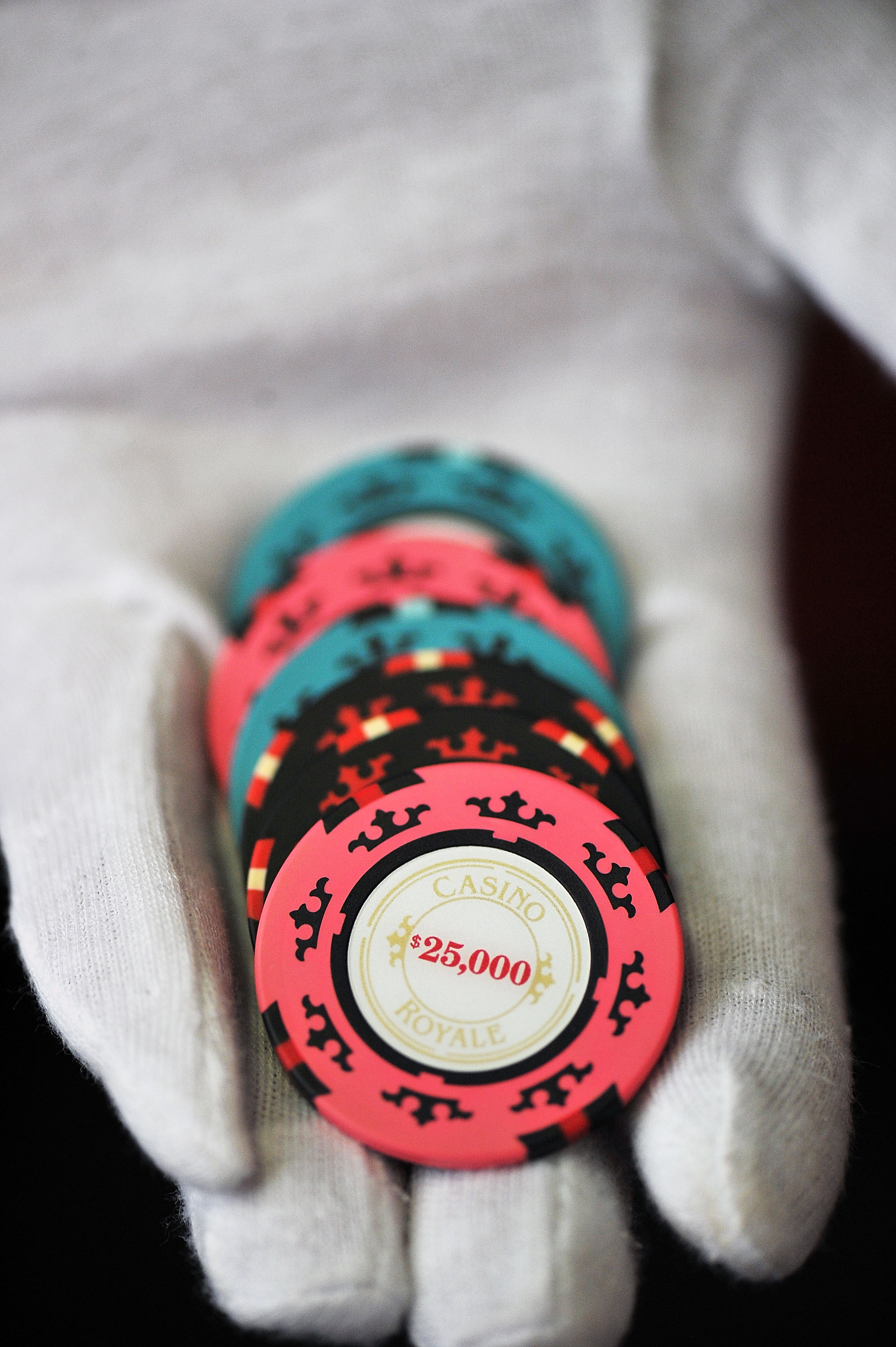 Българин грабна $326 440 от покер турнир