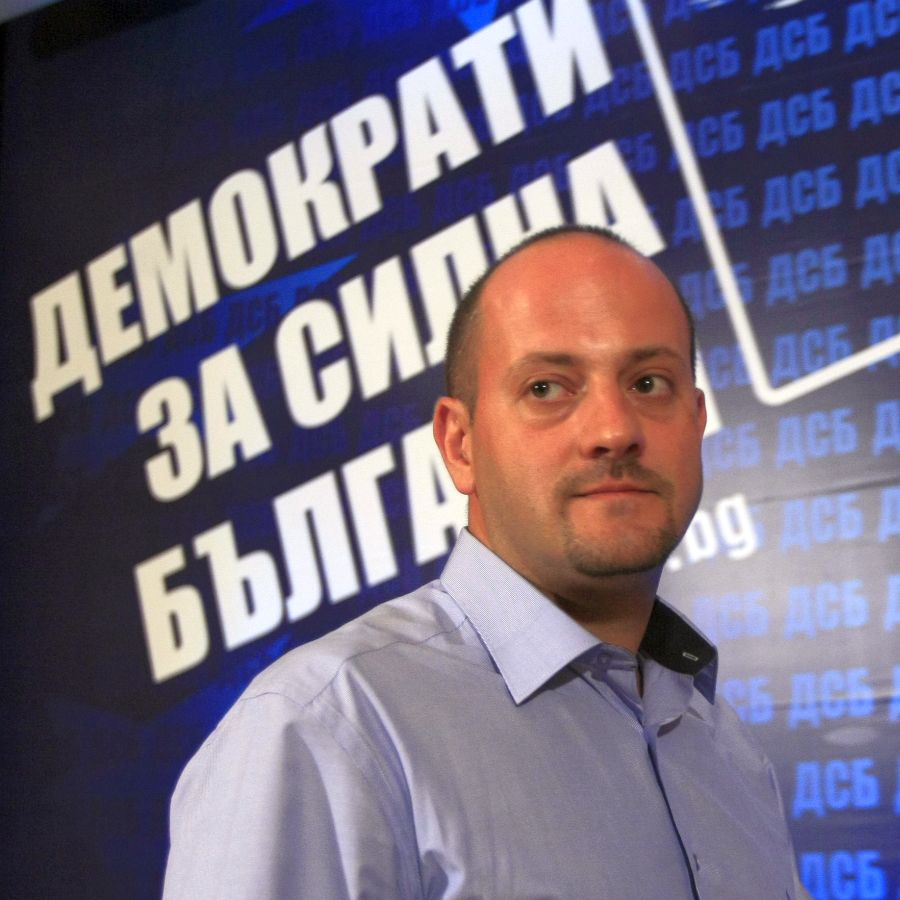 Радан Кънев ще съди Бареков за клевета