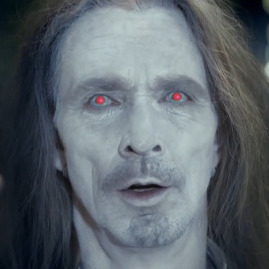 Nokia оприличи феновете на iPhone на зомбита