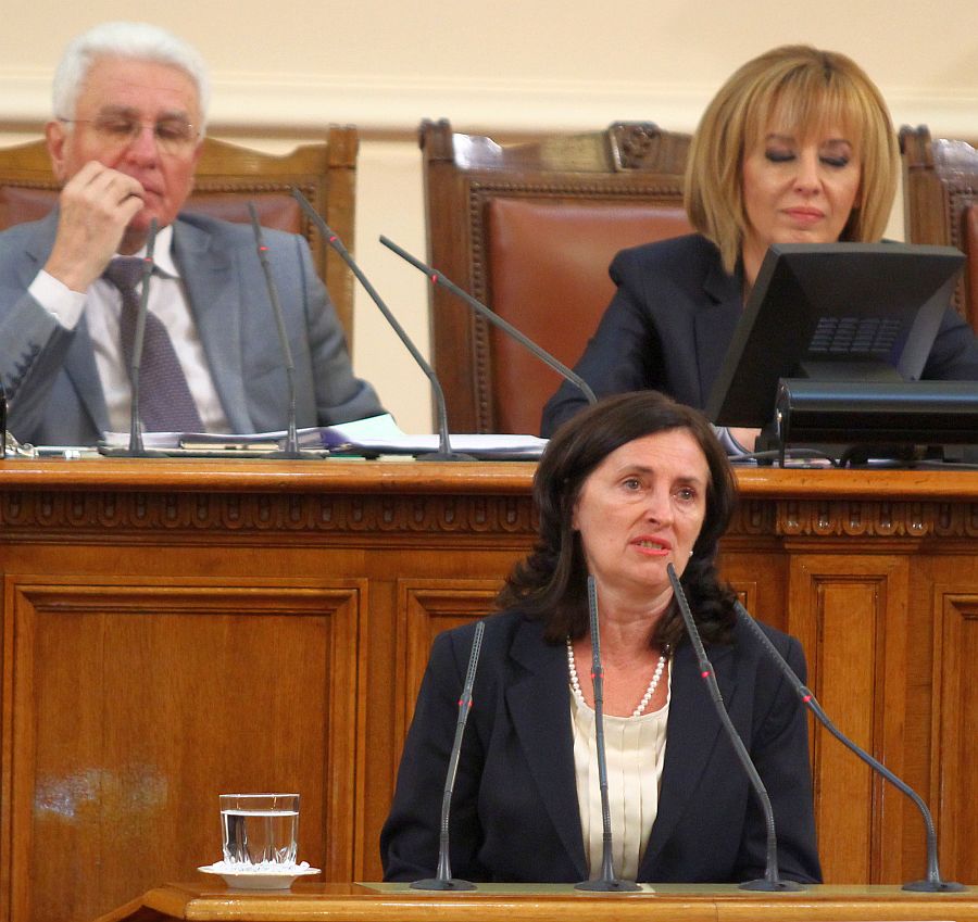 Парламентът избра Бобева и Йовчев за вицепремиери