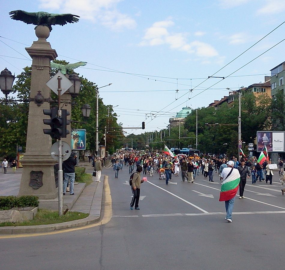 Протестиращите срещу правителството на Пламен Орешарски блокираха Орлов мост