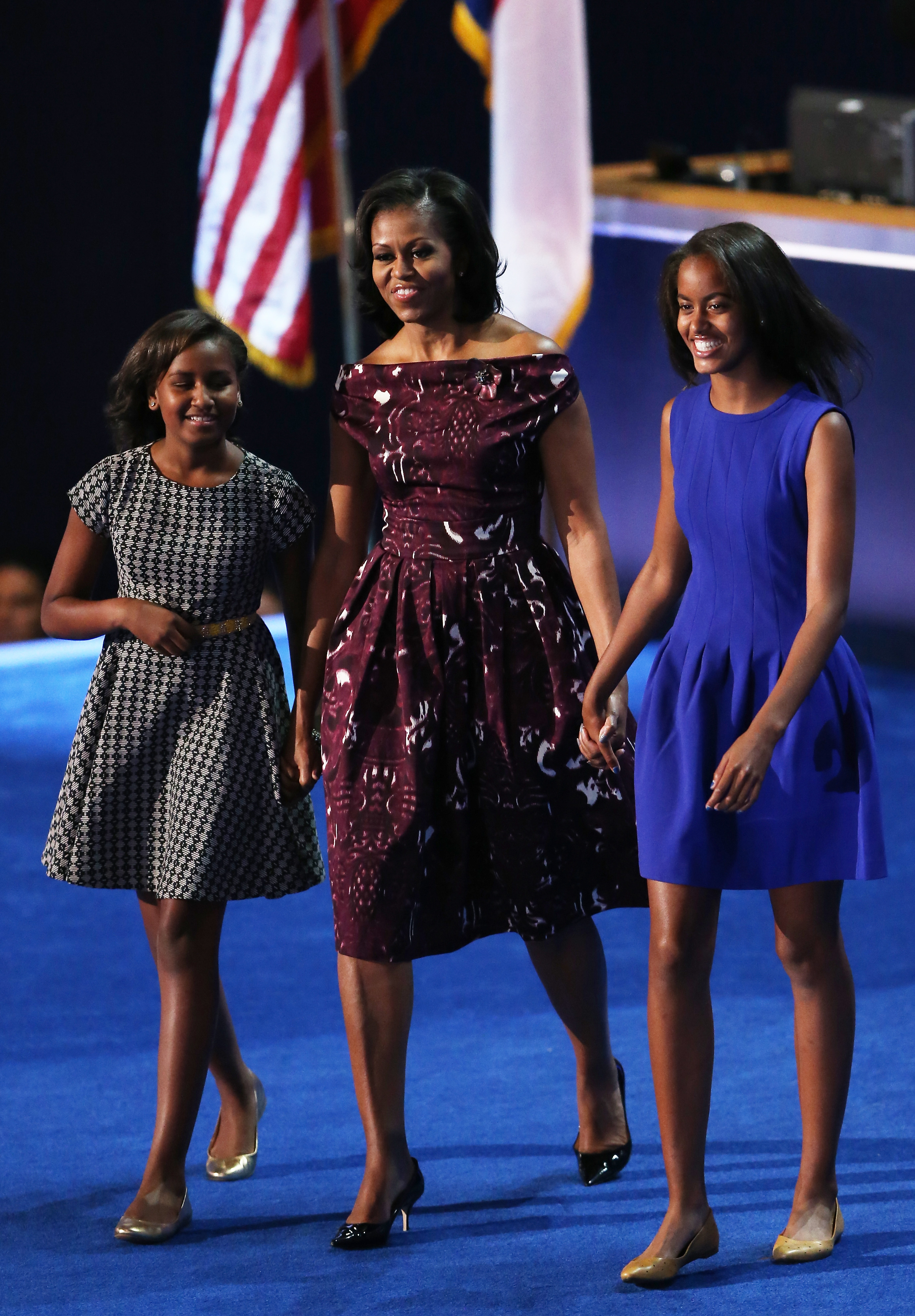 Мишел Обама с дъщерите си Саша и Мишел (вдясно)