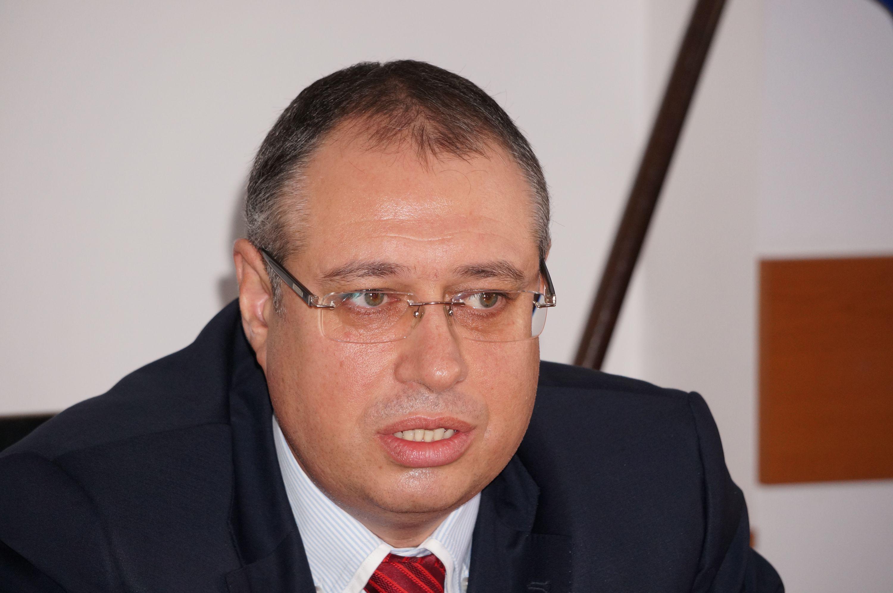 Областният управител Иван Великов заема пето място в листата на БСП
