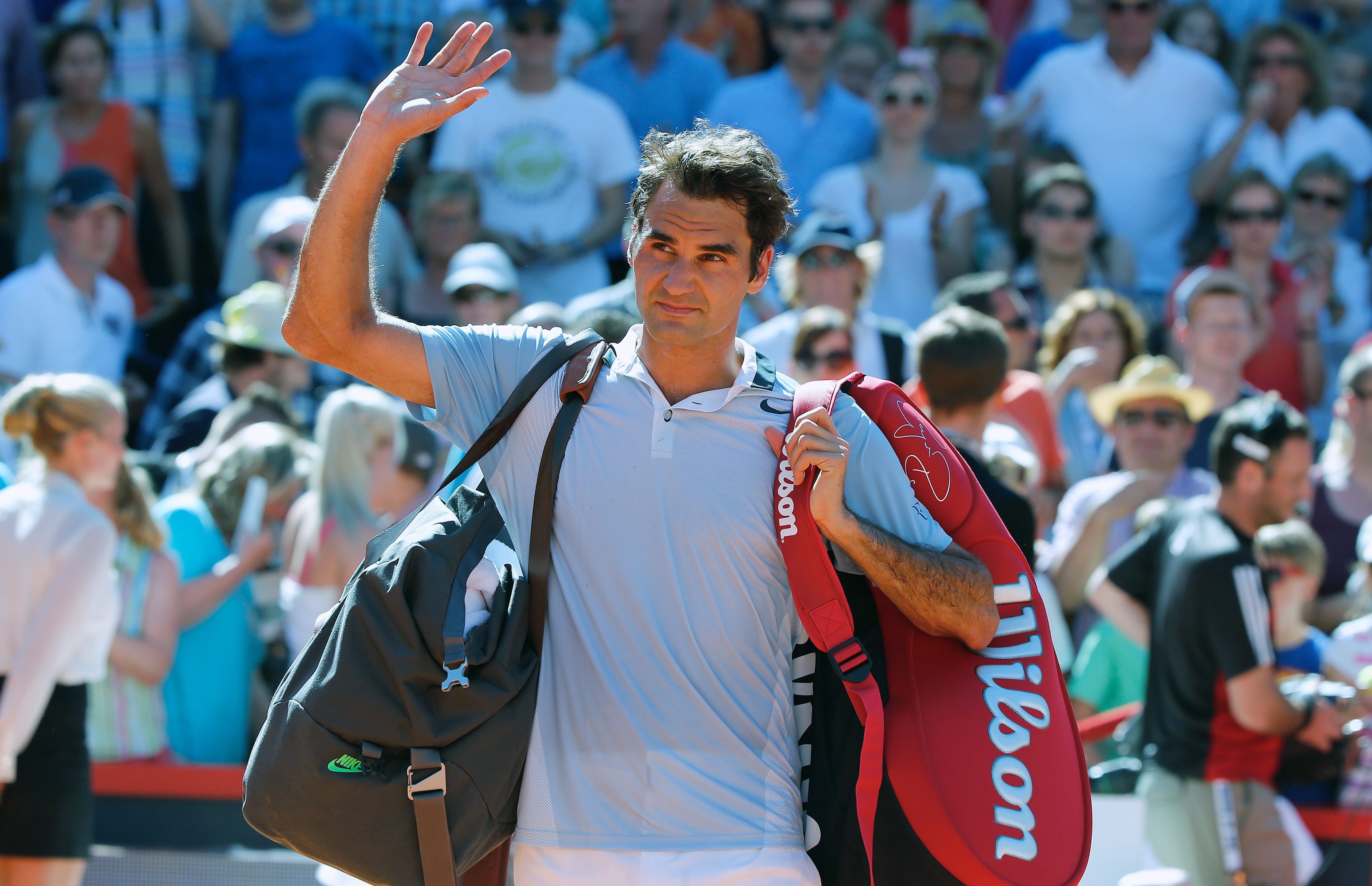 Роджър Федерер продължава разочароващото си представяне през този сезон