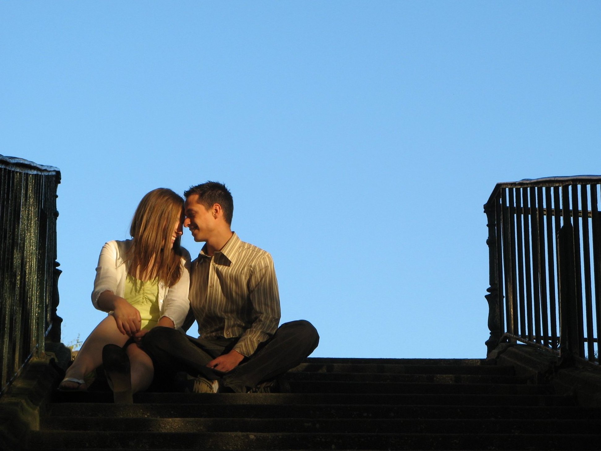 87% от мъжете очакват целувка на първа среща