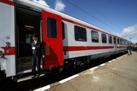 "БДЖ-Пътнически превози" ЕООД въвежда петнадесетдневна предварителна продажба на билети за всички бързи влакове