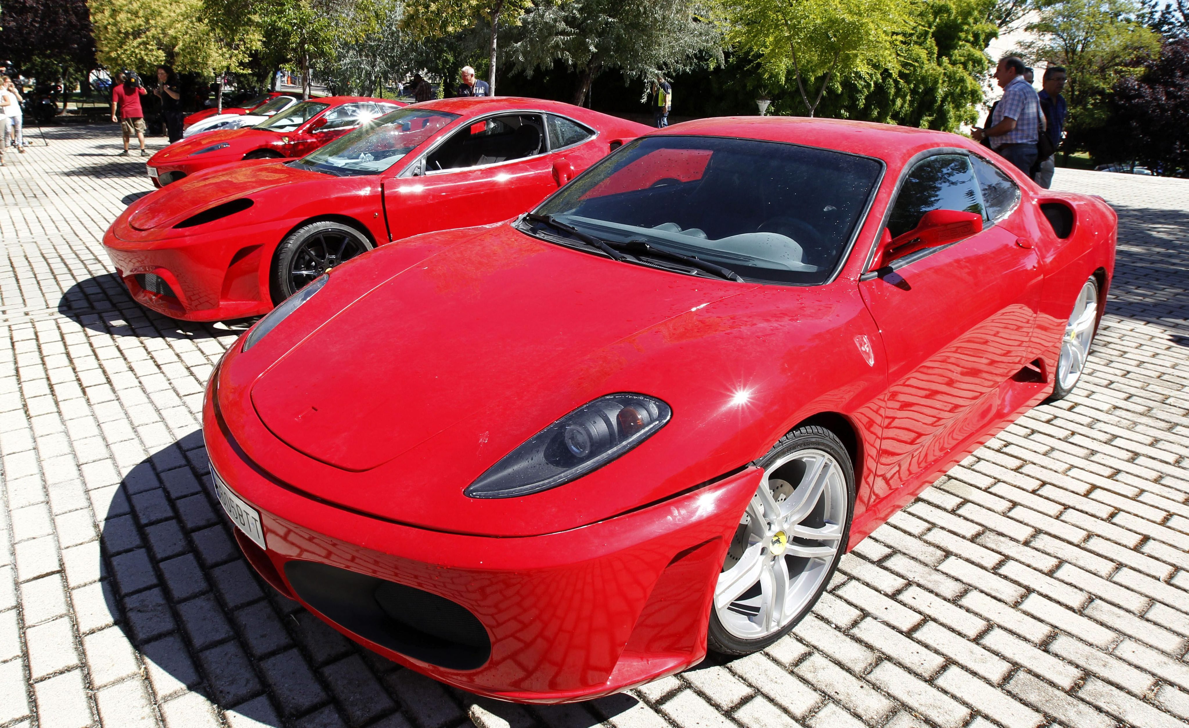 40 000 евро за ”истинско” Ferrari