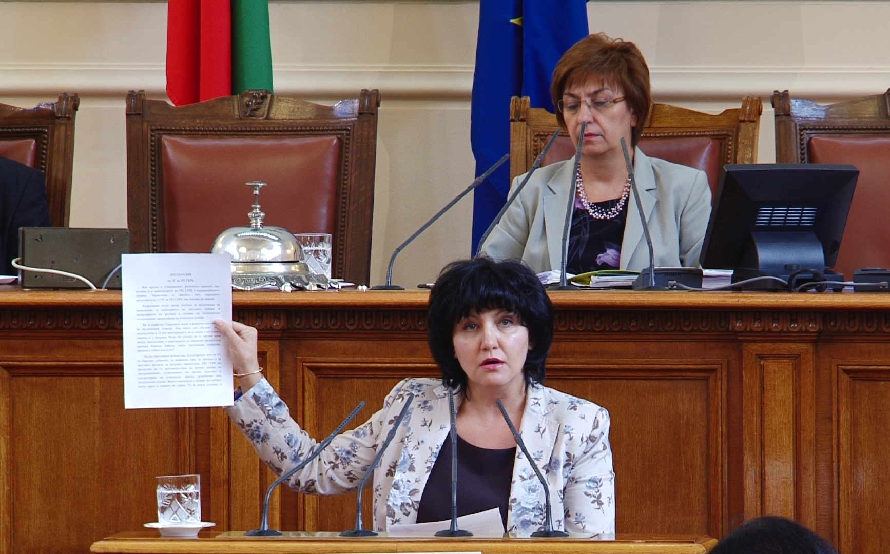 Цвета Караянчева: Няма как да заглушите гласа на опозицията, освен ако не вкарате полиция с палки