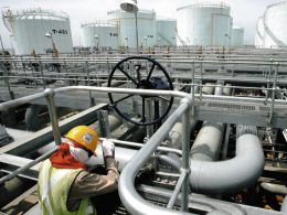 Азербайджанци купиха гръцка газотранспортна компания