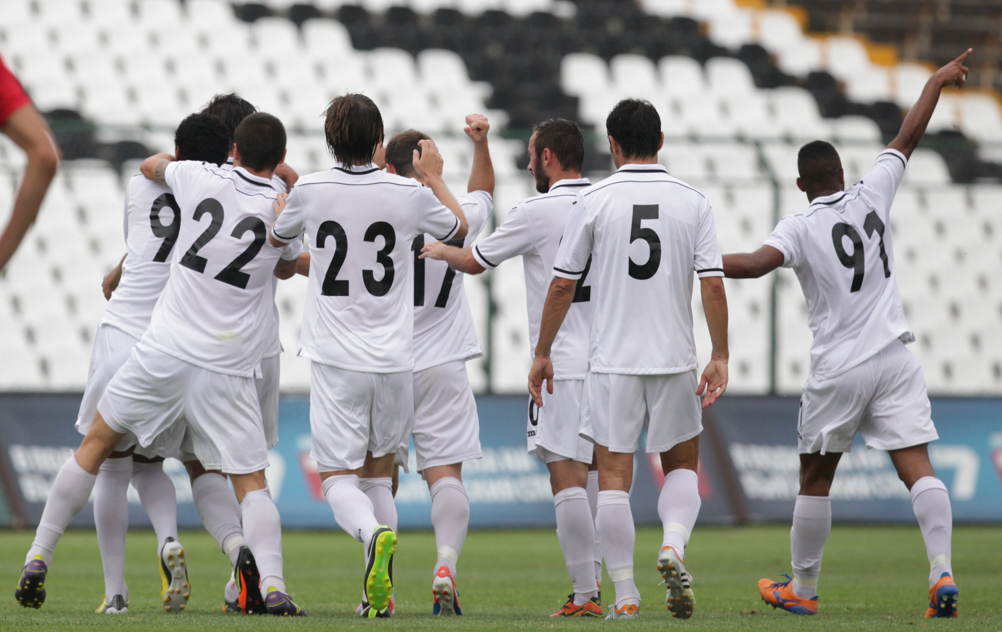 ”Славия” с първа победа за сезона