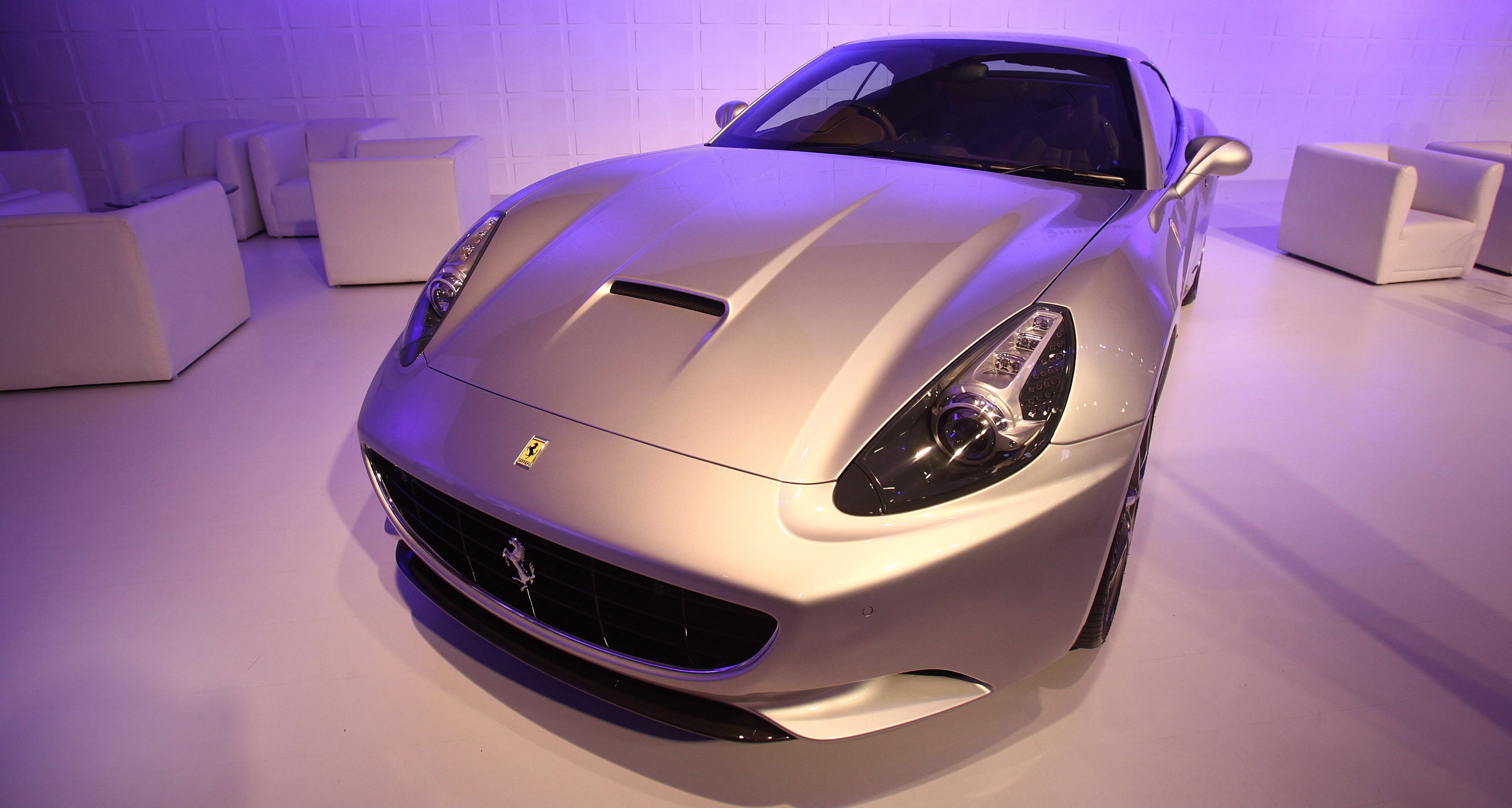 Уникално Ferrari продадено за $27,5 милиона