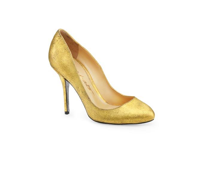 Златни обувки от Алберто Морети