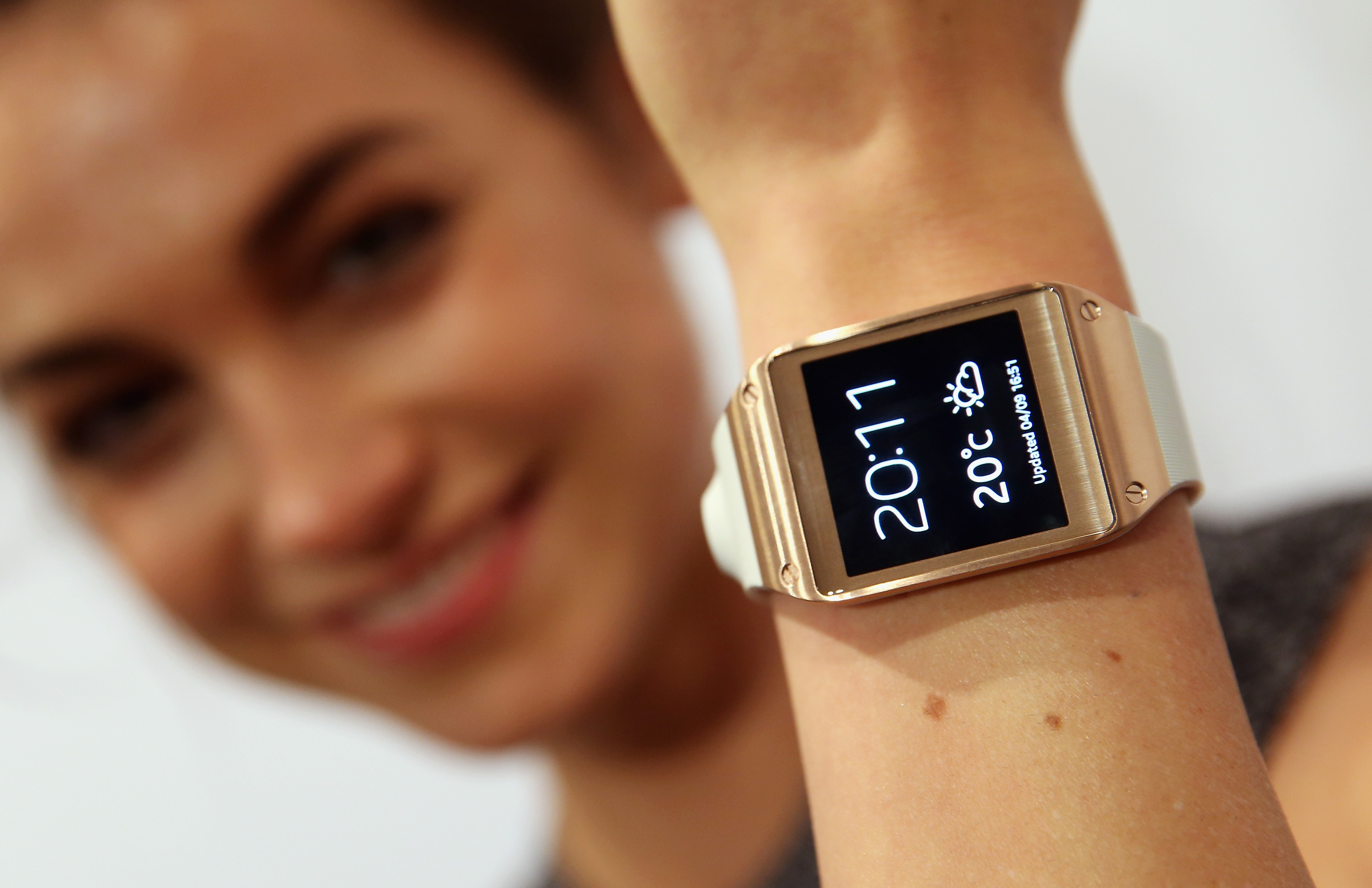 Samsung представи своя умен часовник Galaxy Gear