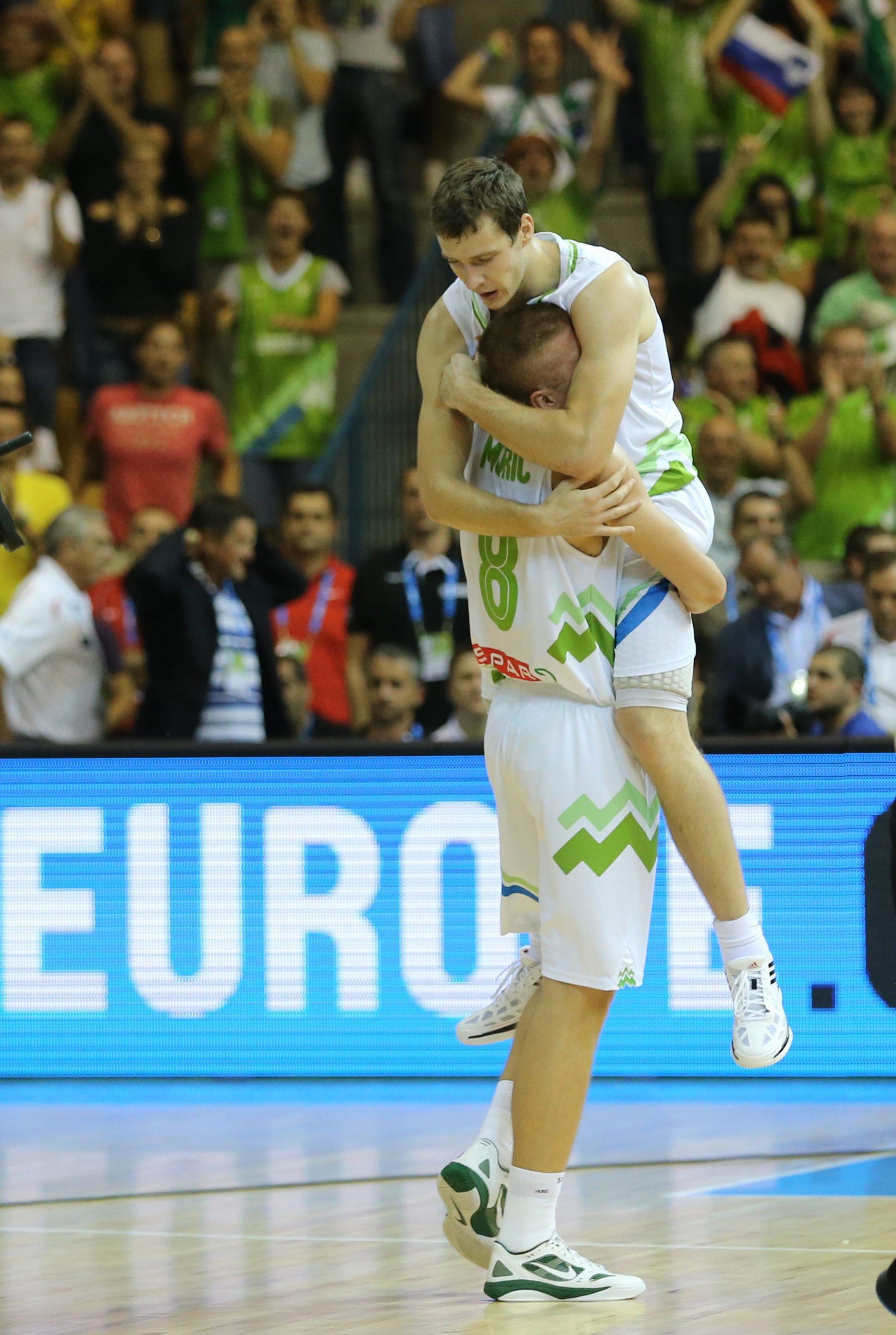 Словения победи действащия шампион Испания
