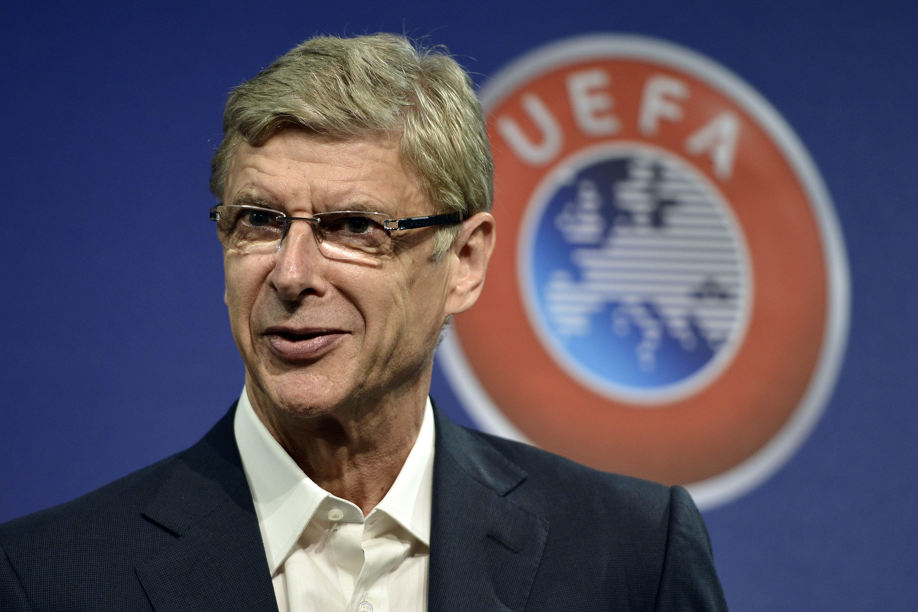 ”Арсенал” предлага нов договор на Арсен Венгер