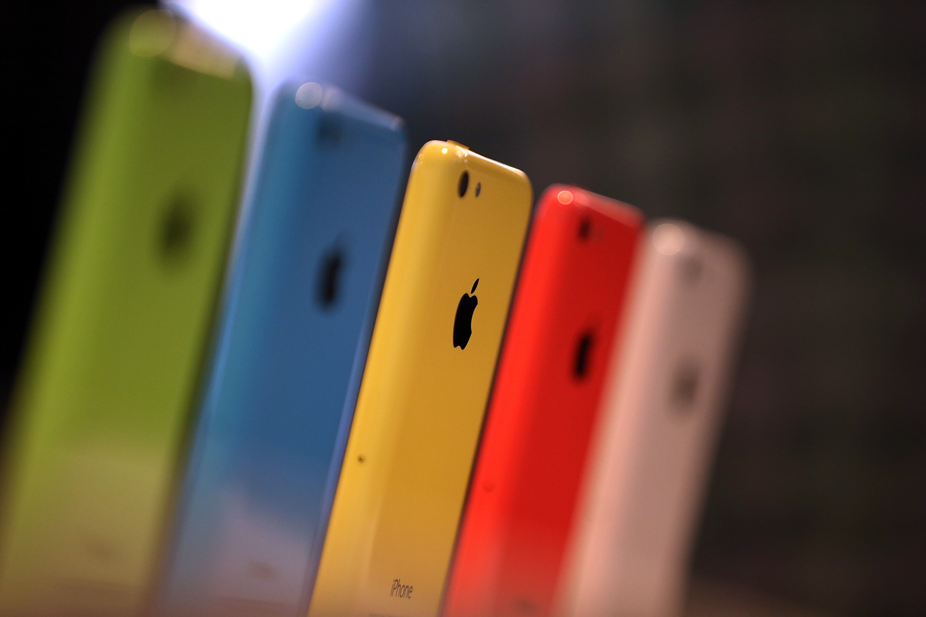 iPhone 5C се предлага в пет цвята
