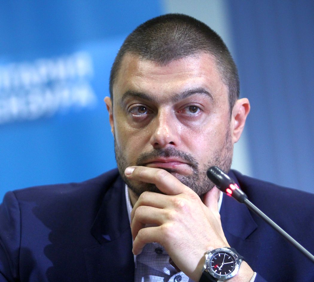 Без ”България без цензура” няма да има стабилност, но не се пазарим за участие в кабинета, заяви Николай Бареков