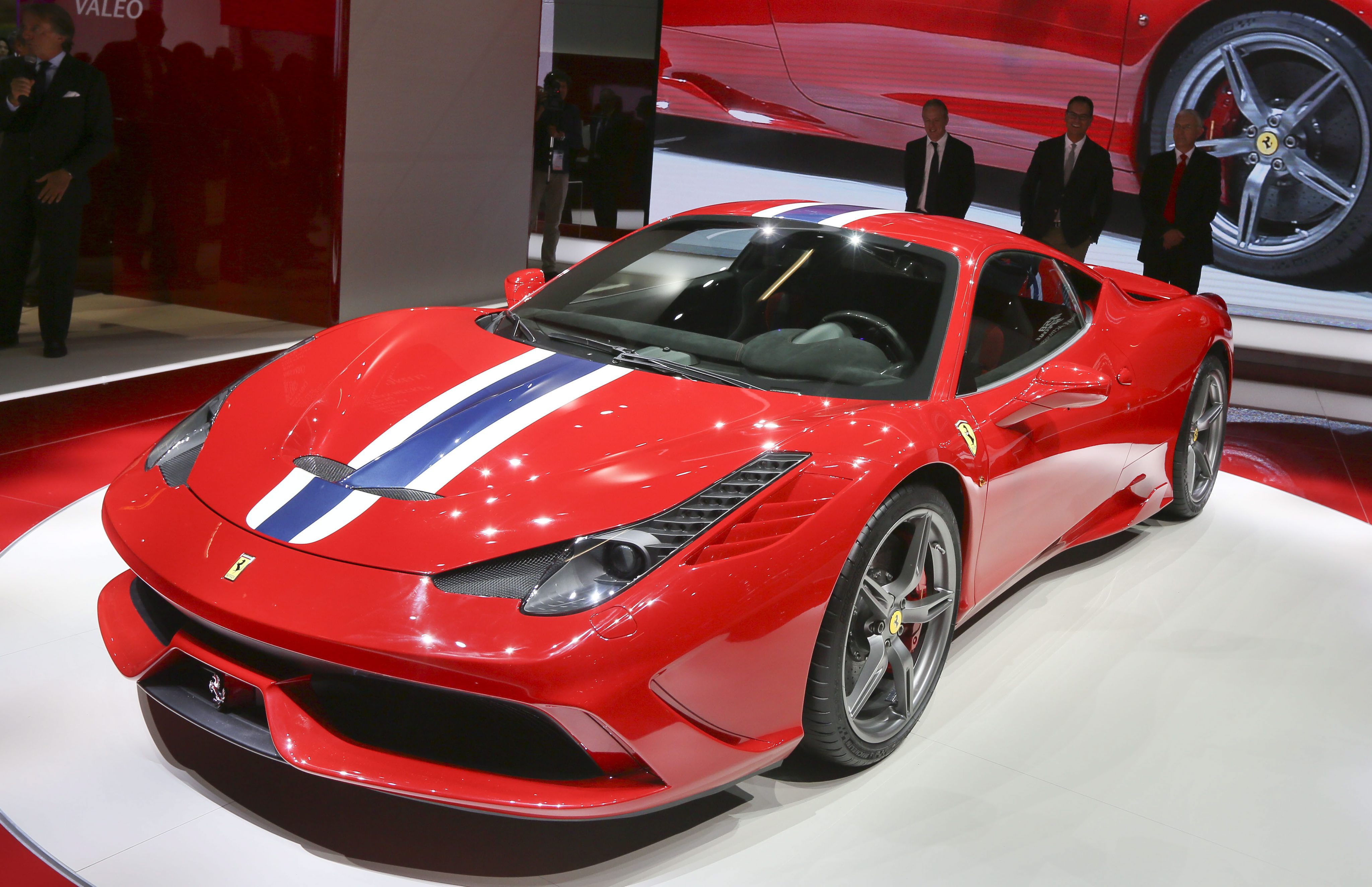 Ferrari представи 458 Speciale