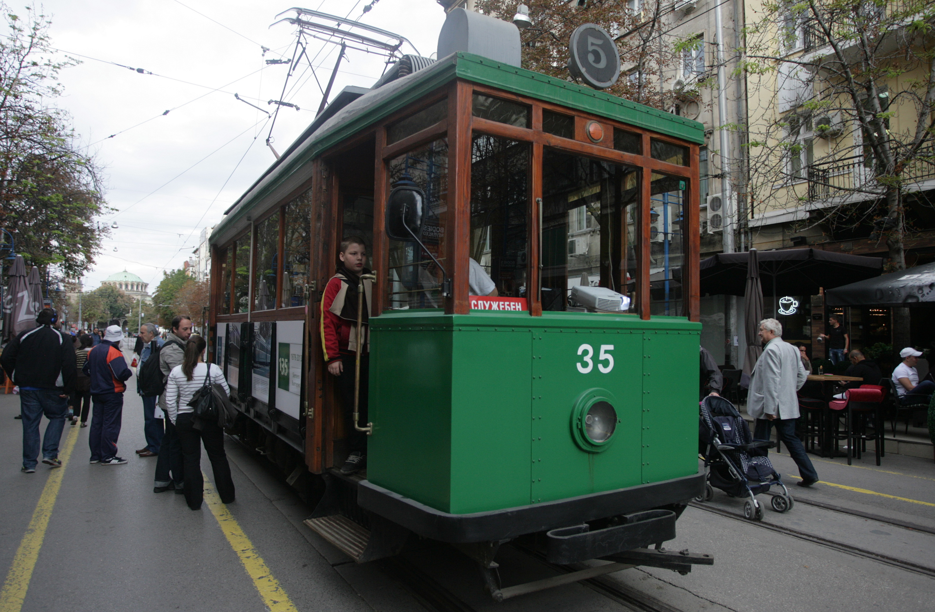 Днес ще се движи и информационният ретро-трамвай